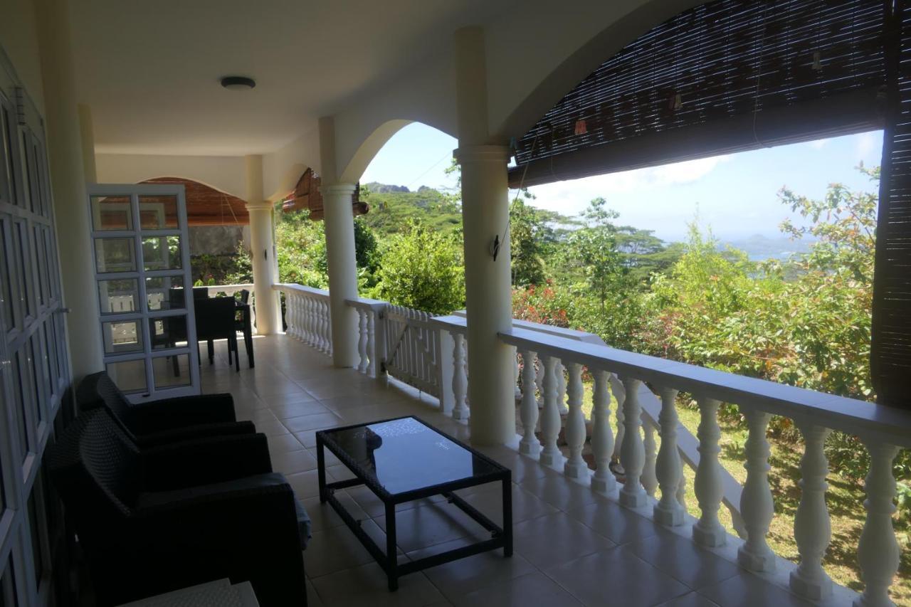 Вілла Tropical Garden Self Catering Вікторія Екстер'єр фото